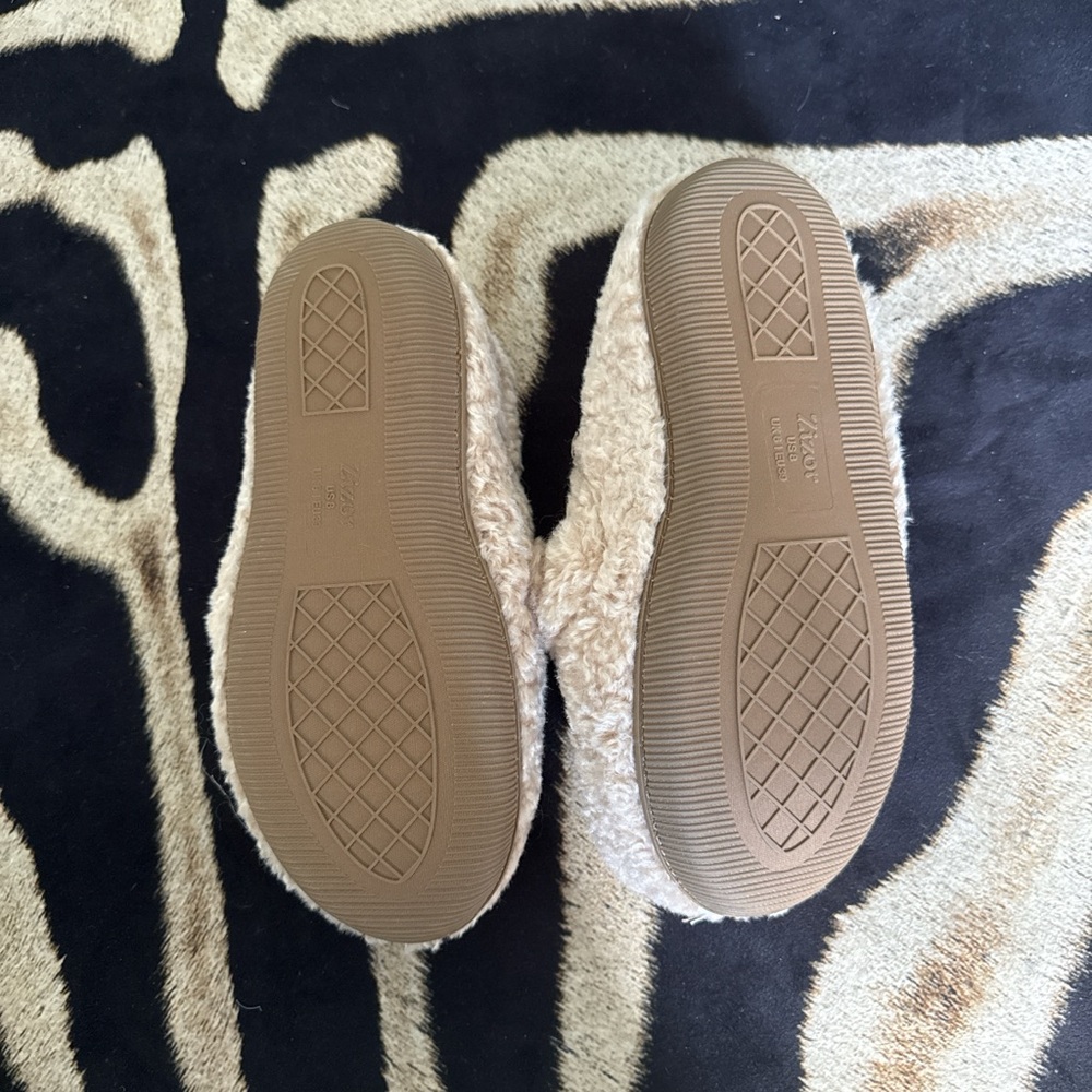 Cozy Tan Plaid Slippers - Picture 2 of 2